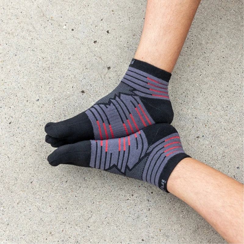 Experience Ultimate Comfort with Five Finger Ultra Run Off-Road Hiking Socks - Thick, Warm, and Perfect for Every Adventure!