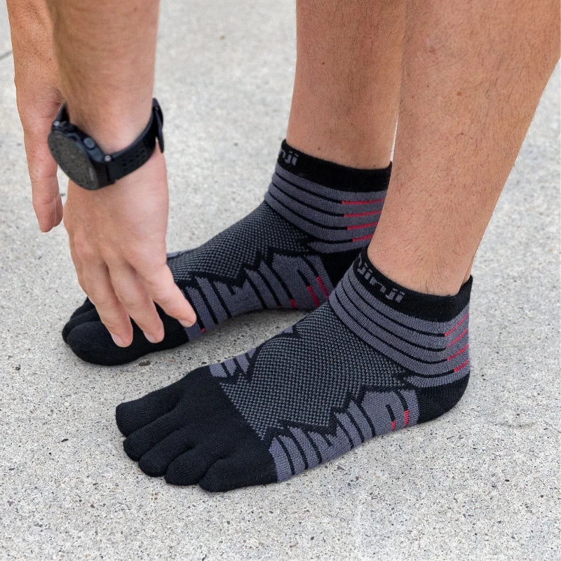 Experience Ultimate Comfort with Five Finger Ultra Run Off-Road Hiking Socks - Thick, Warm, and Perfect for Every Adventure!